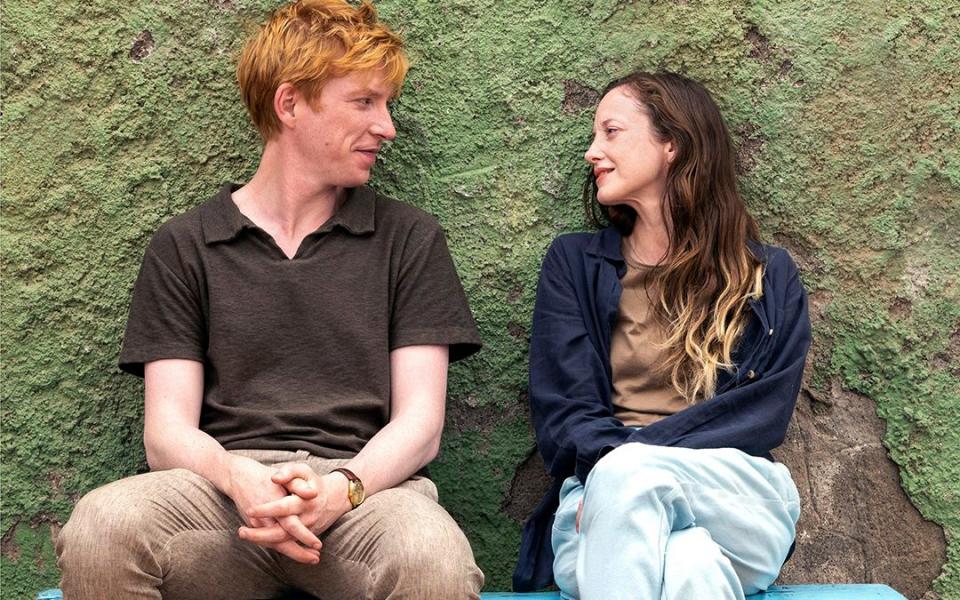 Domhnall Gleeson and Andrea Riseborough in Alice & Jack