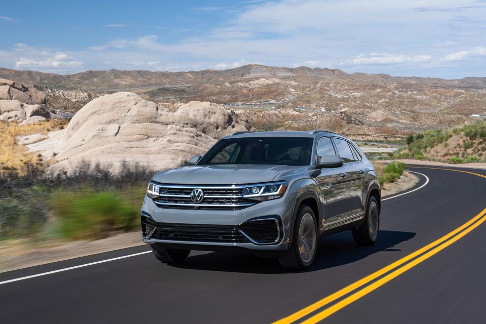 See Photos of the 2020 Volkswagen Atlas Cross Sport