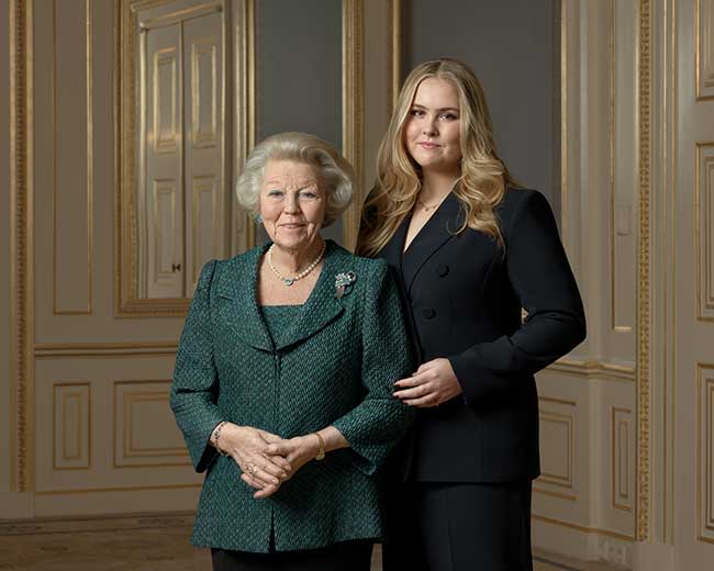 Princess Beatrix and Princess Catharina-Amalia