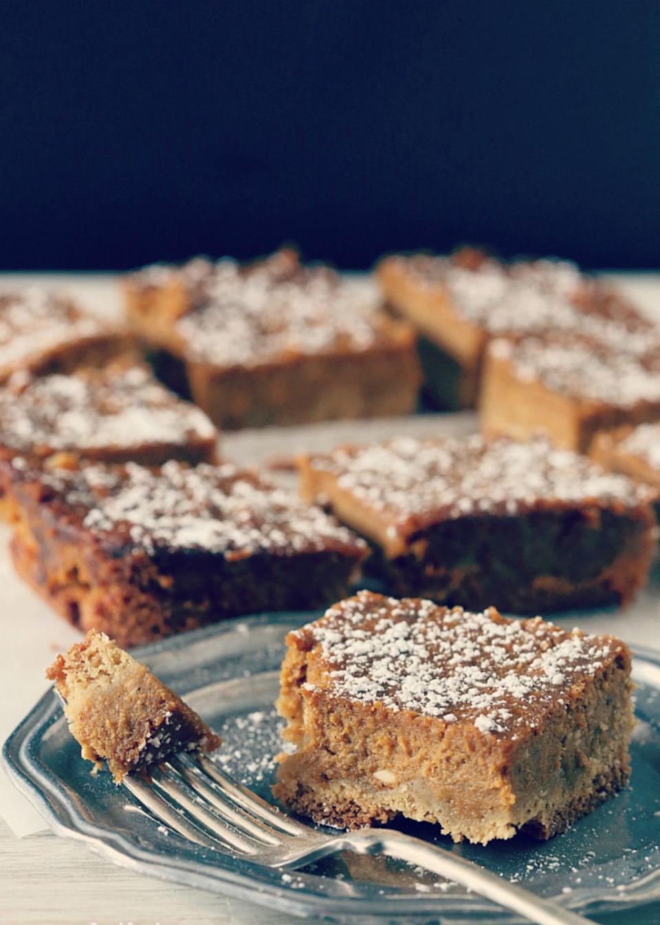 Pumpkin Pie Cake Bars