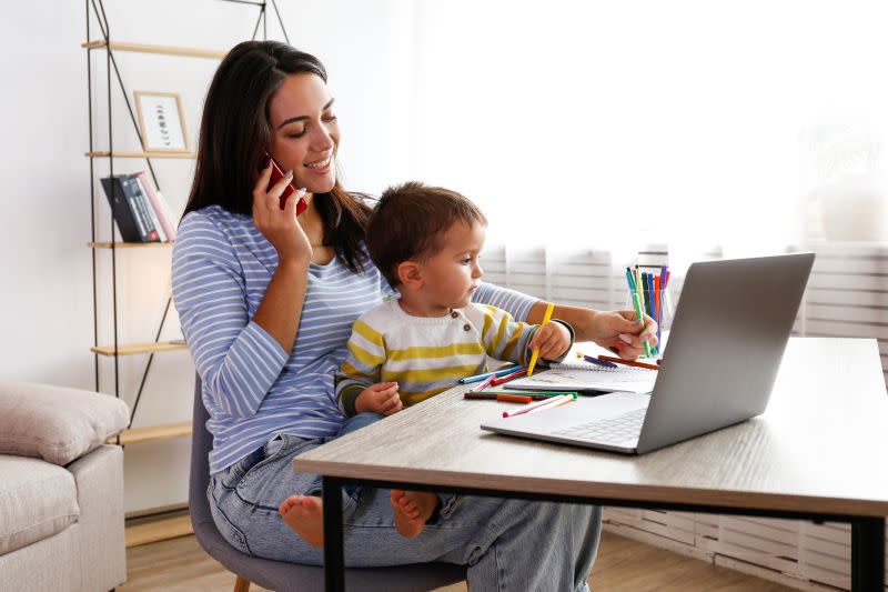 These Companies are Winning Hearts With Their Policies for Working Mothers