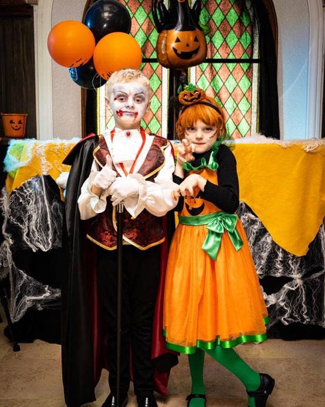 Jacques y Gabriella de Mónaco disfrazados de Halloween