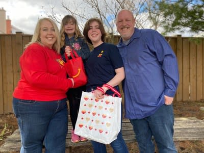 The Brown Family, pictured here, spent 112 nights at RMHC Toronto together as a family, while daughter Emma was receiving treatment for her cancer diagnosis. (CNW Group/McDonald&#39;s Canada)