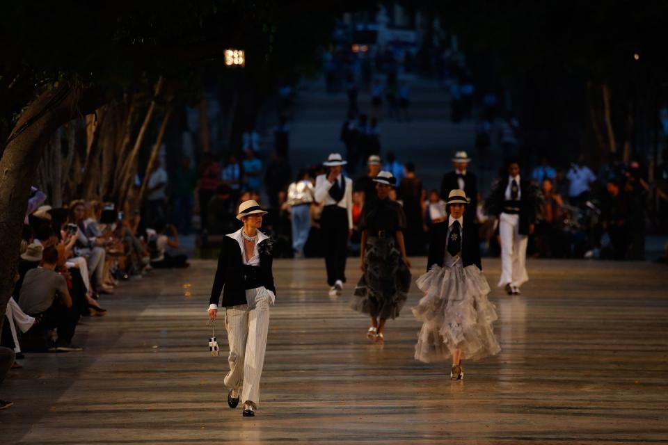 <p>Chanel Cruise 2016/2017 Havana Cuba</p>