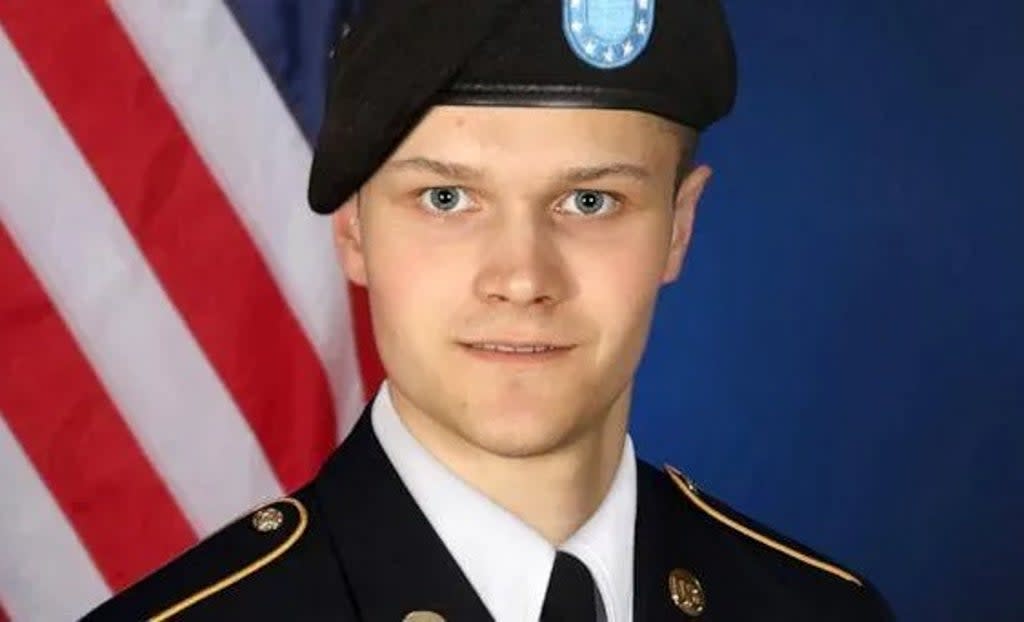 Army investigating after 26-year-old Maxwell Hockin found dead at Fort Hood barracks (US Army)