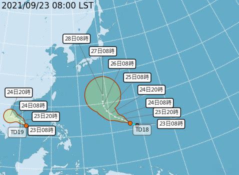 氣象局表示，目前台灣附近海面上有兩個熱帶性低氣壓TD18、TD19都會在未來一兩天內生成颱風「電母」、「蒲公英」。（圖／翻攝自氣象局）