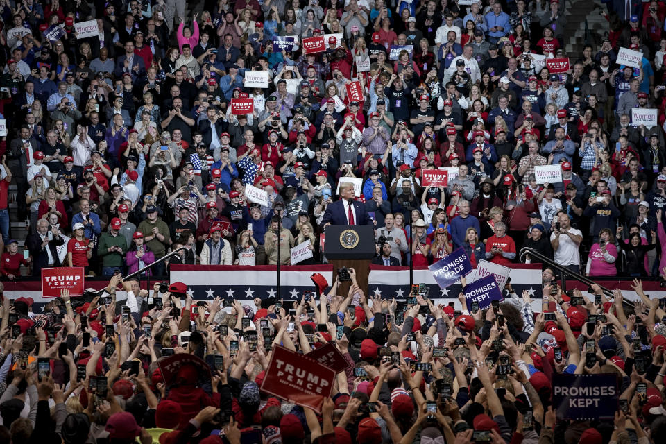 As has become the norm, an enthusiastic crowd greeted President Donald Trump as he arrived for a "Keep America Great" campaign rally at a college in Manchester, New Hampshire, Monday night. (Photo: Drew Angerer via Getty Images)