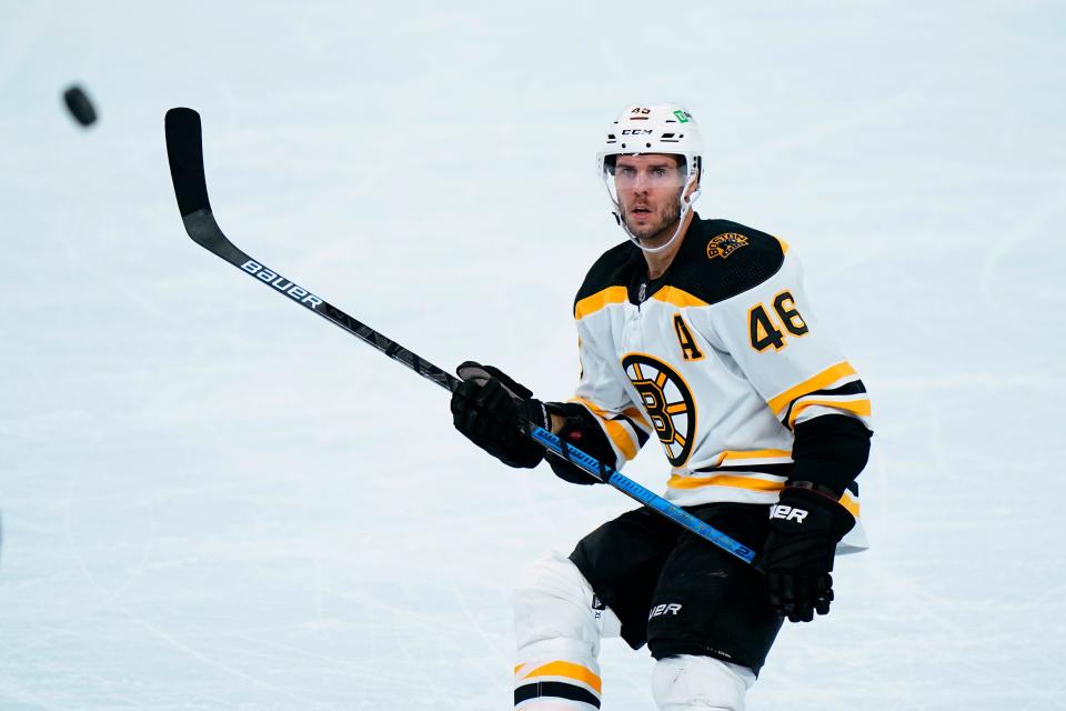 After a year playing in his home Czech Republic, David Krejci will return to Boston to play for the Bruins. He signed a 1-year deal with the Bruins on Monday.