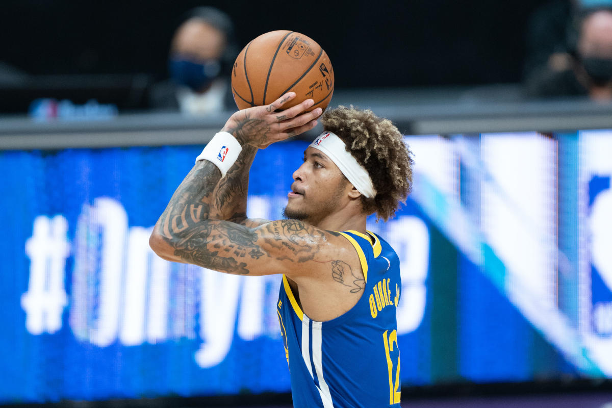 Watch Kelly Oubre Jr Makes First Pointer As Member Of The Warriors During First Quarter Vs