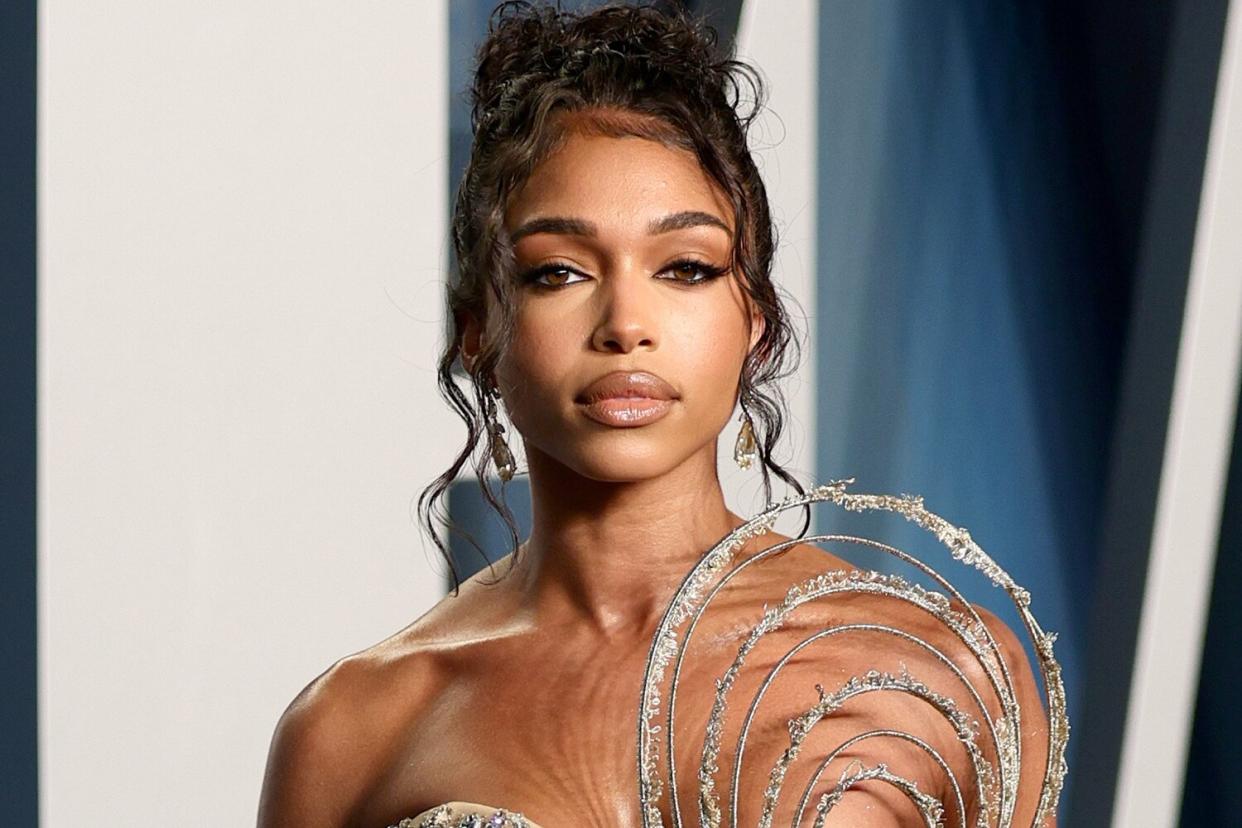 BEVERLY HILLS, CALIFORNIA - MARCH 27: Lori Harvey attends the 2022 Vanity Fair Oscar Party hosted by Radhika Jones at Wallis Annenberg Center for the Performing Arts on March 27, 2022 in Beverly Hills, California. (Photo by Dimitrios Kambouris/WireImage)