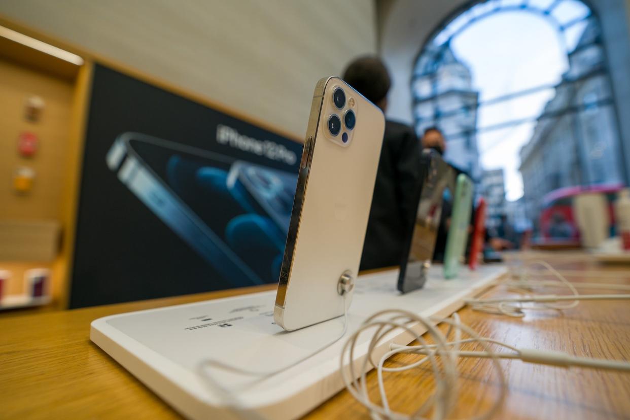 <p>La nueva actualización tiene el número iOS 14.4 y se puede descargar de la forma habitual, dirigiéndose a la aplicación Configuración</p> (Getty Images)