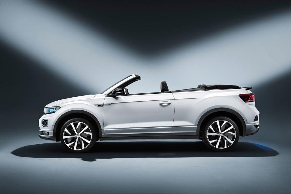 View Photos of the 2020 Volkswagen T-Roc Cabriolet