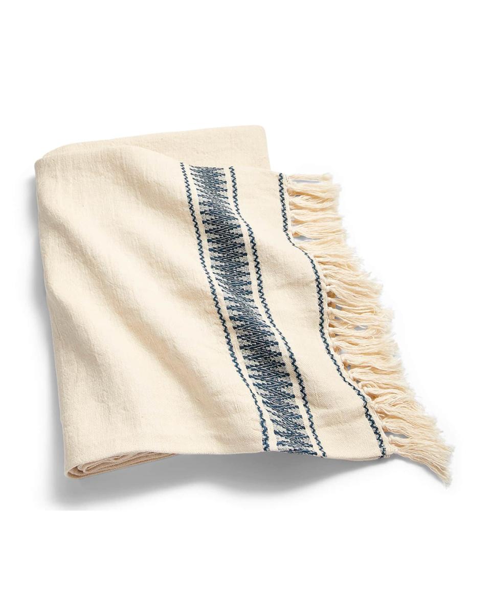 19) Ayer Throw Blanket