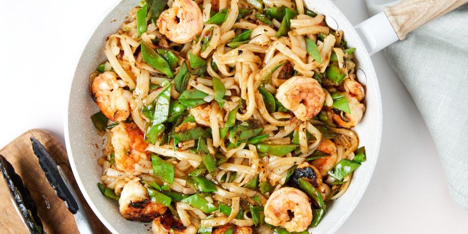 shrimp snow pea stirfry with rice noodles