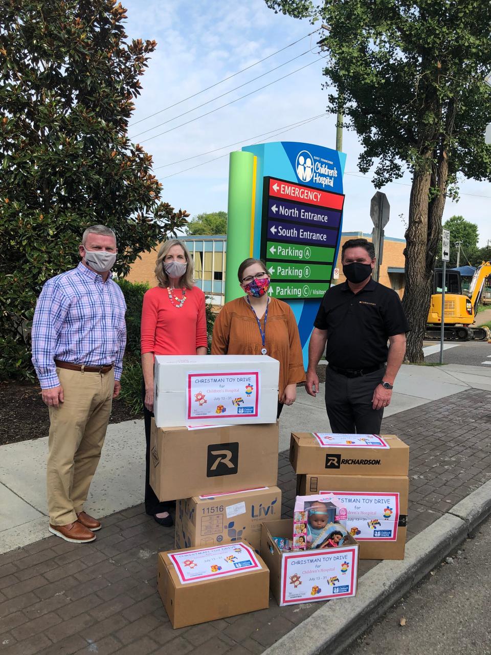 Frederick led several community service projects as part of the company’s Be Constructive initiative. Here, she participates in a delivery of more than 200 toys for patients at East Tennessee Children’s Hospital in August 2020. From left: Marty Gibbs, Frederick, Lucy Wood and Randy Merritt.