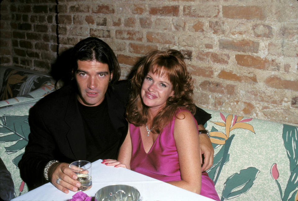 Antonio Banderas y Melanie Griffith coincidieron por primera vez en los Oscar de 1995. (Photo by Steve Granitz/WireImage)