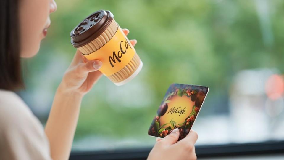 McCafé 推出全新「阿里山雲霧單品咖啡」。（圖／業者提供）