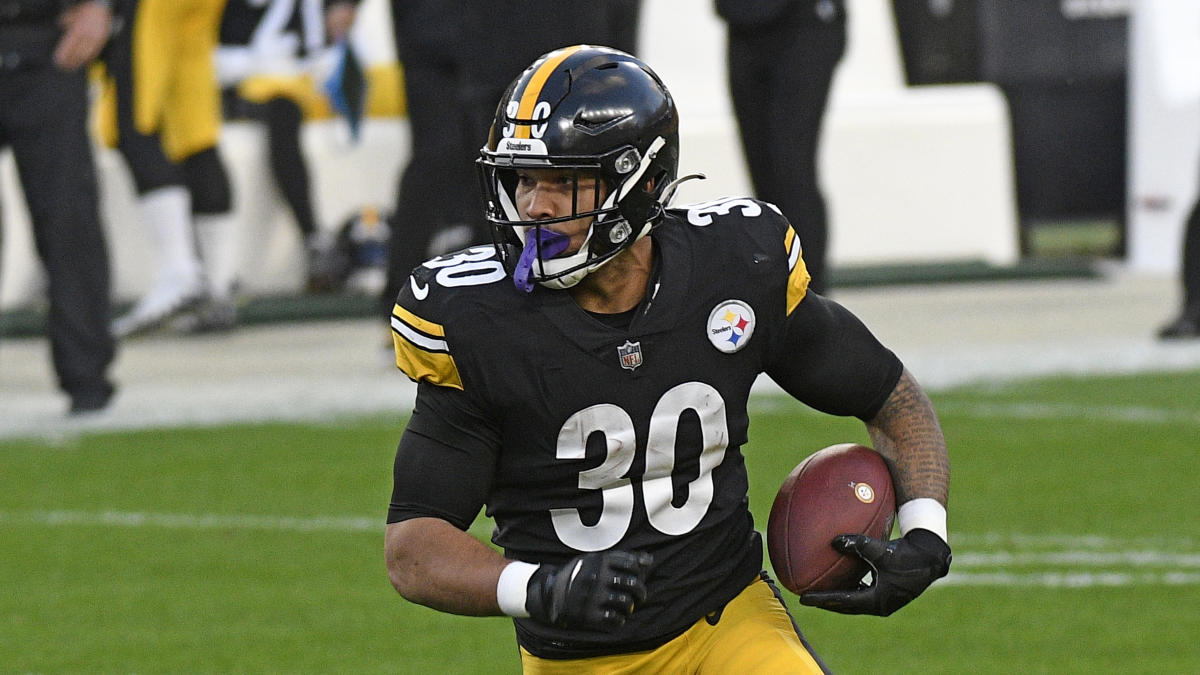 Steelers RB James Conner gets workout on with former backfield mate