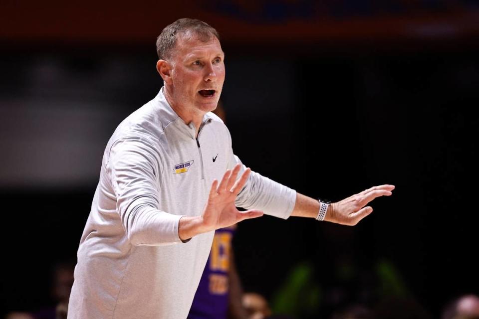 In his fifth season at Tennessee Tech, John Pelphrey is 47-93 as Golden Eagles coach. The former Kentucky Wildcats standout is seeking to lead Tech to its first men’s NCAA Tournament appearance since 1963.