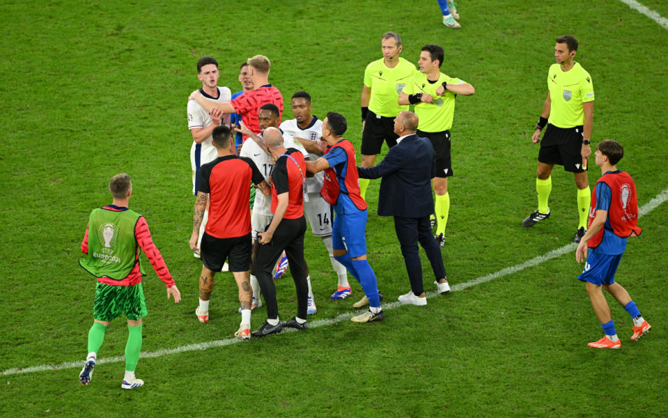 Slovakia coach Calzona in row with England man Rice after dramatic EURO 2024 tie