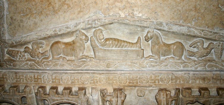 <span class="caption">The earliest nativity scene in art, from a fourth century Roman-era sarcophagus.</span> <span class="attribution"><span class="source">G.dallorto from Wikimedia</span></span>