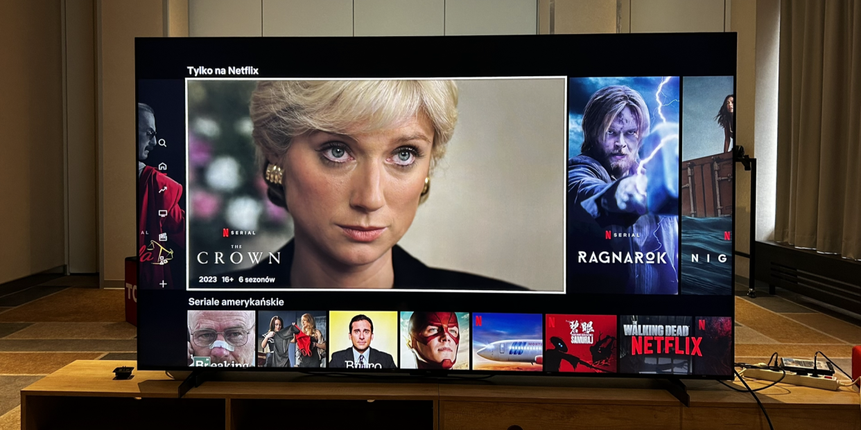  98-inch TCL TV on the Netflix home page. 