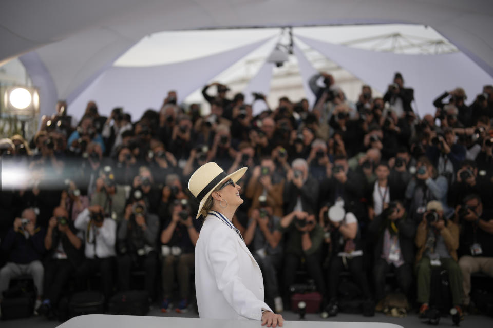 Meryl Streep posa durante una sesión de la Palma de Oro en la 77a edición del Festival de Cine de Cannes, en Francia el martes 14 de mayo de 2024. (Foto Andreea Alexandru/Invision/AP)