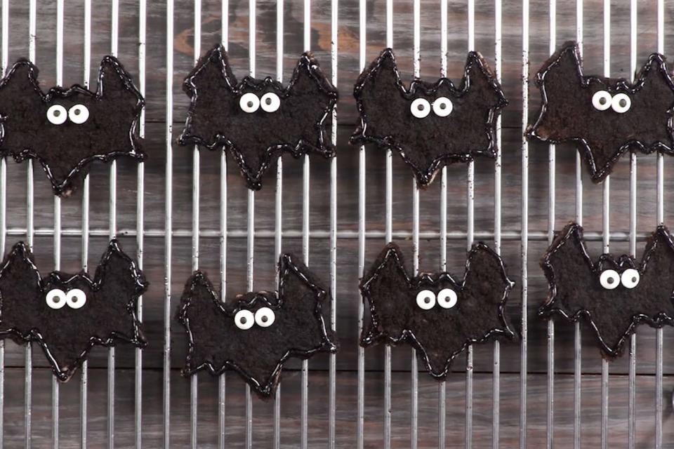 Chocolate Churro Bats