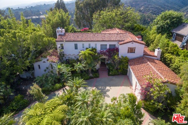 The Pacific Palisades homes have classic California coastal views