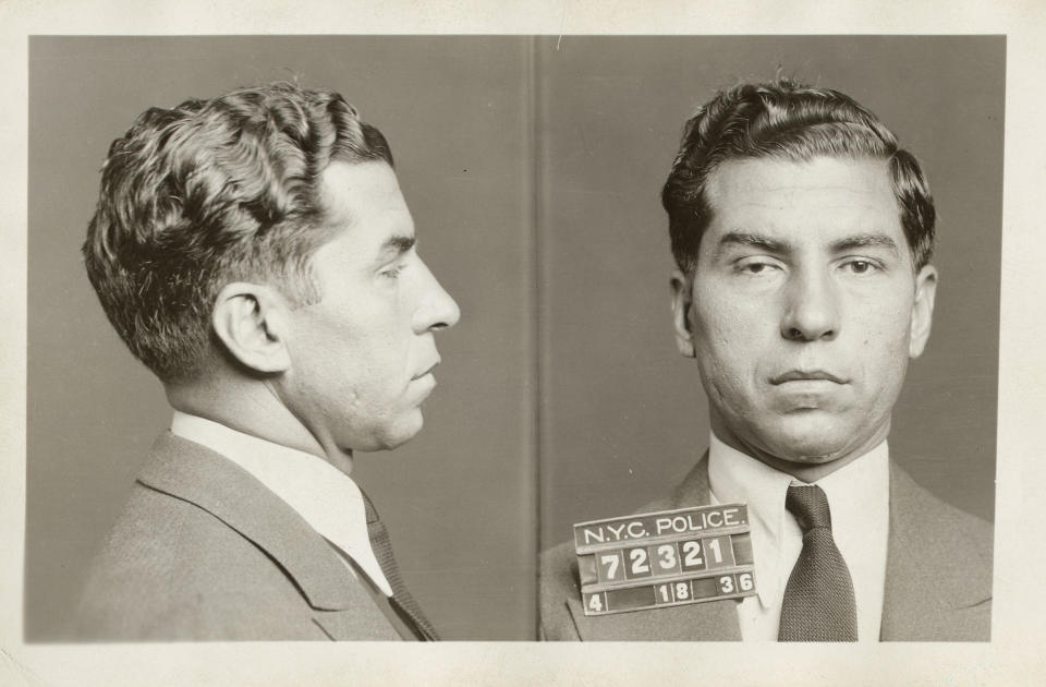 A pesar de ser detenido en múltiples ocasiones Lucky Luciano casi siempre se libró de la justicia. (AP)