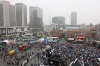 <p><em>An overall view as Nelly preforms for fans during the pregame show prior to the 2017 Bridgestone NHL Winter Classic between the St. Louis Blues and the Chicago Blackhawks at Busch Stadium on January 2, 2017 in St. Louis, Missouri. (Photo by Scott Kane/Getty Images)</em></p>