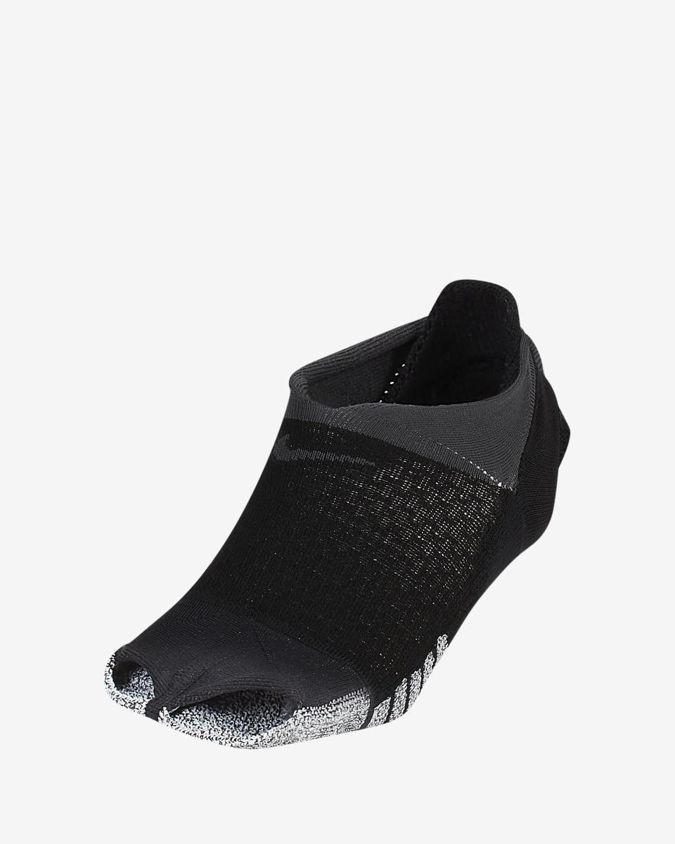 Black Nike socks