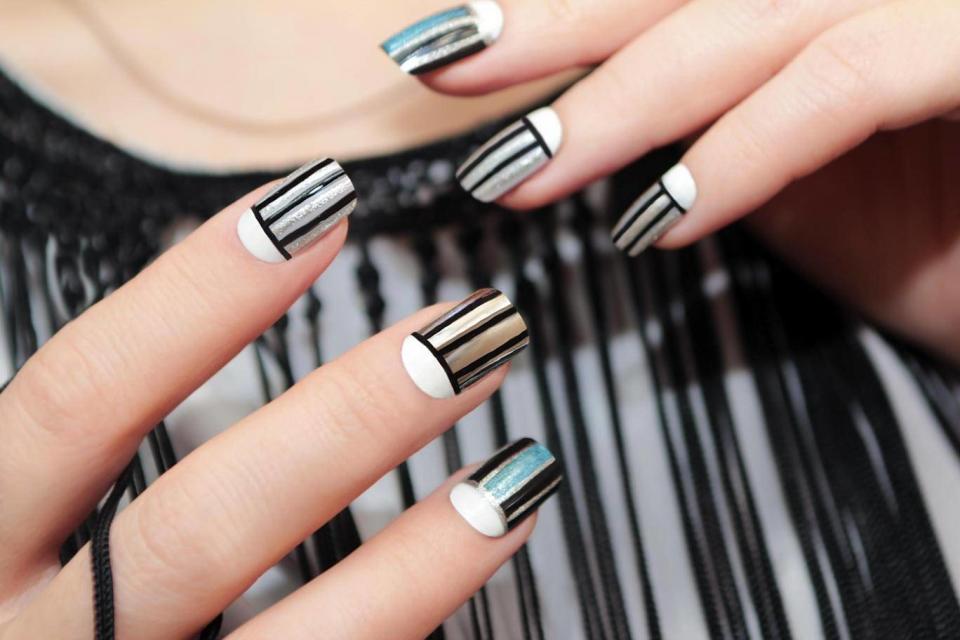 Geometric nails are the future