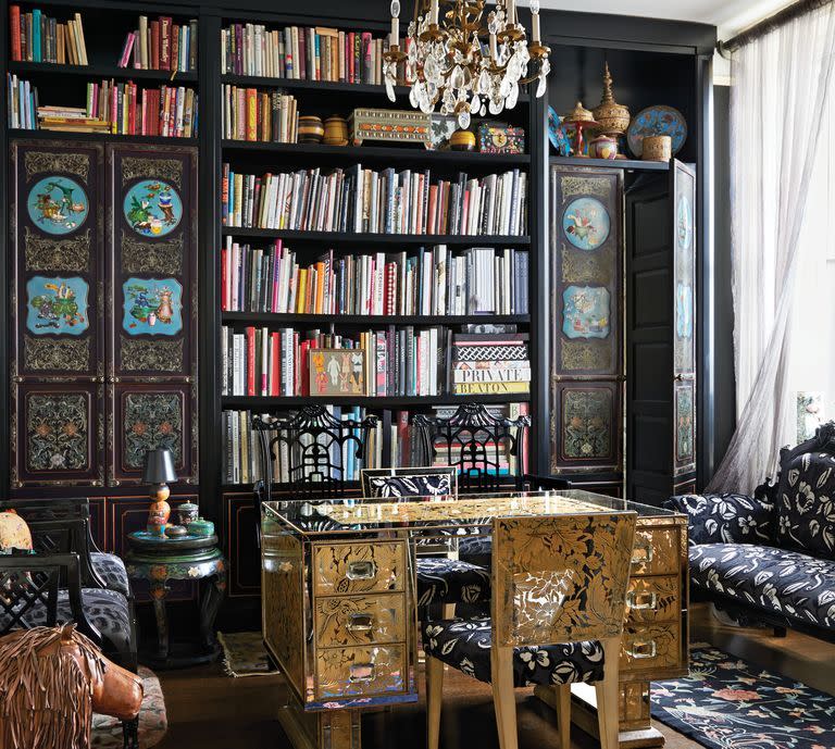 6) Anna Sui’s Stunning Greenwich Village Apartment