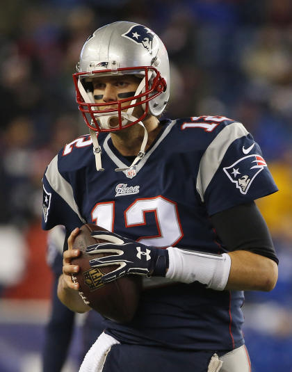 Bill Belichick Claims Ignorance Of Deflated Footballs Throws Controversy On Tom Brady Yahoo 5489