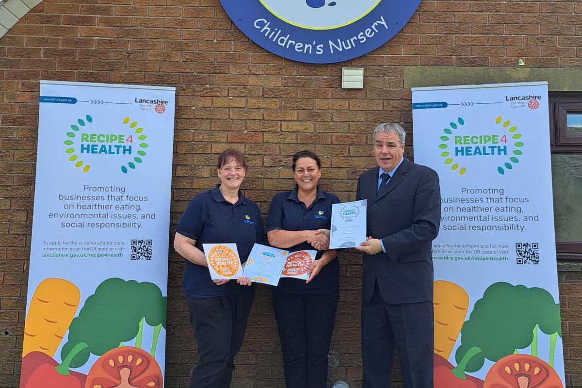 Puddleducks with their award <i>(Image: Lancashire County Council)</i>