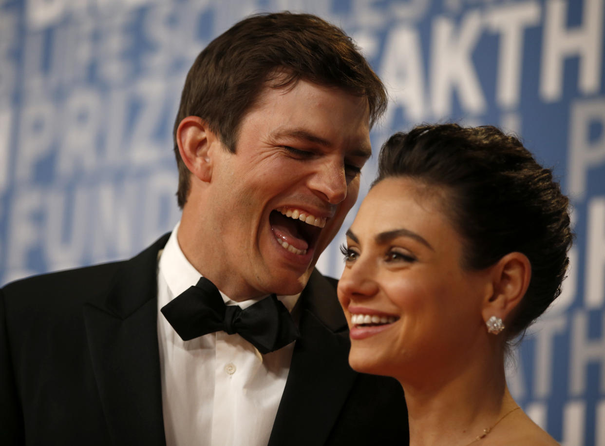 Ashton Kutcher and&nbsp;Mila Kunis while posing for pictures on the red carpet for the 6th annual 2018 Breakthrough Prizes. (Photo: Digital First Media Group/Bay Area News via Getty Images via Getty Images)