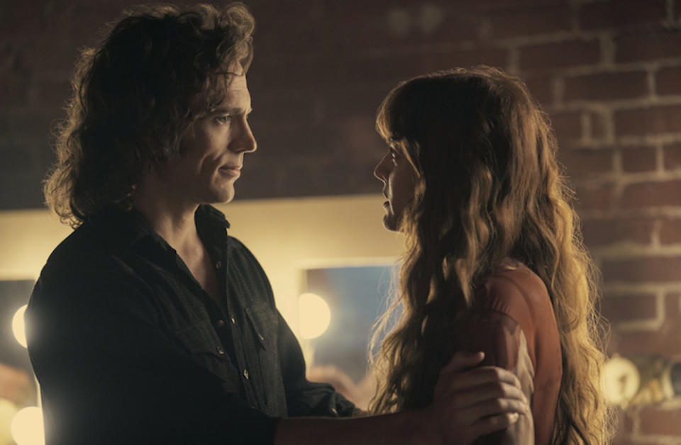 Sam Claflin (Billy Dunne), Riley Keough (Daisy Jones)