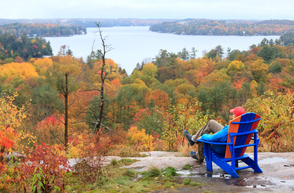 Canada’s recreational housing market is expected to rebound this year, according to a new report released by Royal LePage, with prices set to increase by 5 per cent on average in 2024. (Getty Images)