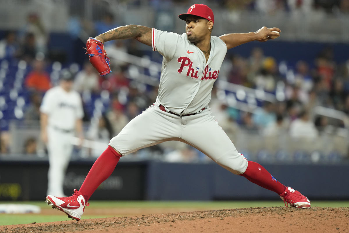 Could the Phillies non-tender Seranthony Dominguez this winter