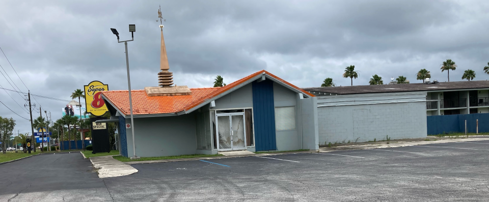 A Super 8 motel and adjacent closed Howard Johnson hotel on Florida 16 in St. Augustine, photographed on May 26, is where 18-year-old Vergilio Aguilar Mendez tried to flee St. Johns County Sheriff's Office Sgt. Michael Kunovich. The two tussled along with a couple of other deputies, and Kunovich collapsed in medical distress.