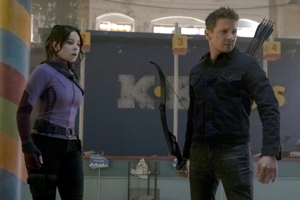 Kate Bishop (Hailee Steinfeld) and Hawkeye/Clint Barton (Jeremy Renner) in Marvel Studios' HAWKEYE