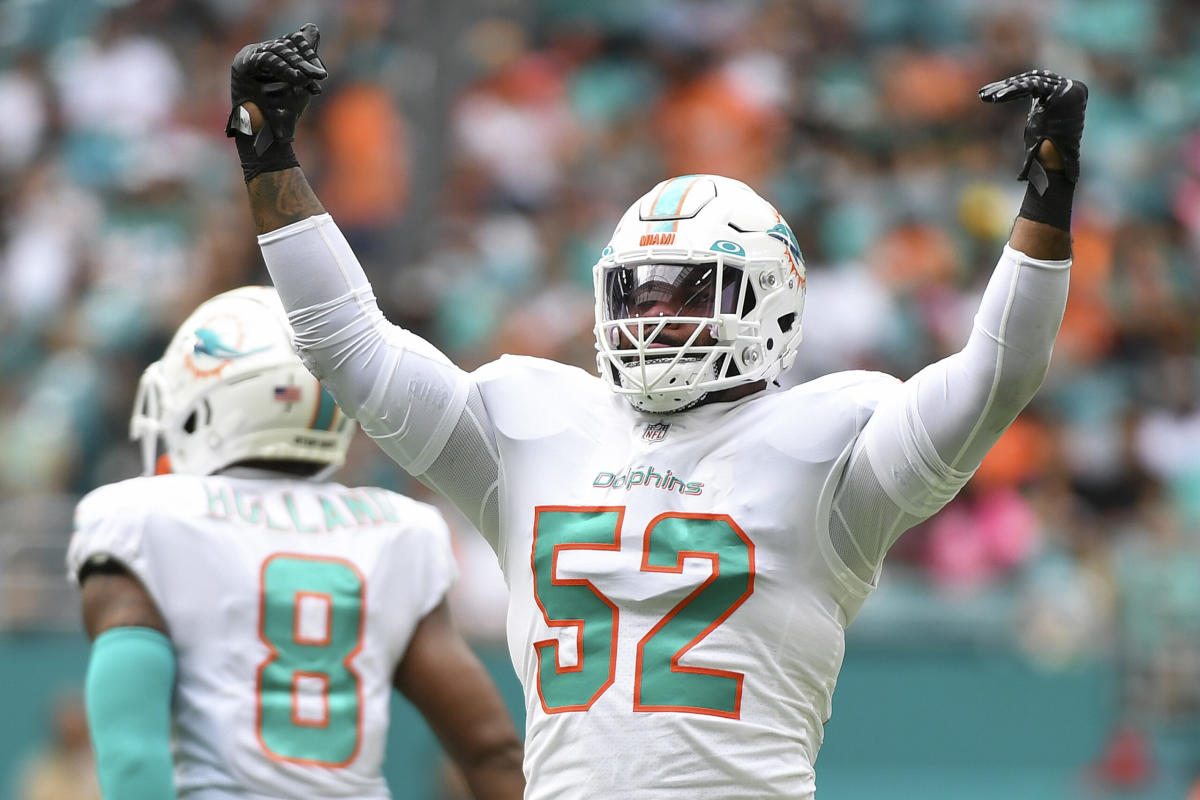 Breaking down Dolphins LB Elandon Roberts' new contract