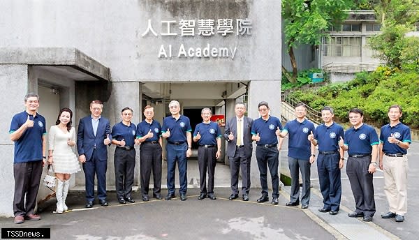 中國科技大學特建置「人工智慧學院」暨「AIoT智慧製造中心」成立揭幕典禮。（記者王志誠攝）