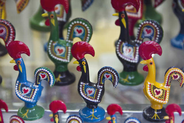 Best things to do in Lisbon souvenir shopping
