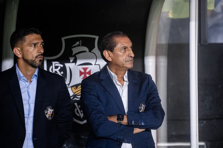 Después de la derrota como local ante Criciúma por 4-0, Vasco da Gama despidió a Ramón Díaz y a su hijo Emiliano