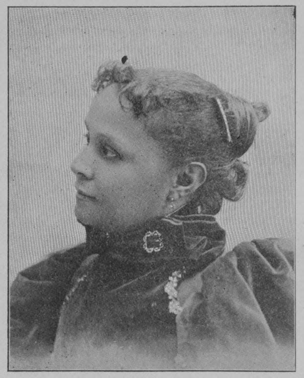 Fannie Barrier Williams in 1900.