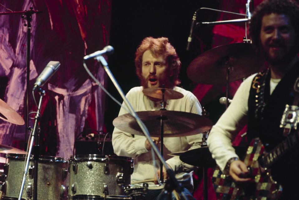 UNITED KINGDOM - JANUARY 01: Ginger Baker and Adrian Gurvitz of the Baker Gurvitz Army perform on stage in 1975. (Photo by Colin Fuller/Redferns) 