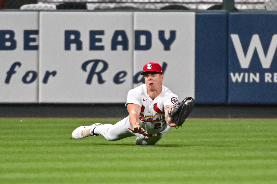 El jardinero Tyler O'Neill se destacó por su labor en la pradera durante su estancia con los Saint Louis Cardinals. (Foto: Rick Ulreich/Icon Sportswire via Getty Images)