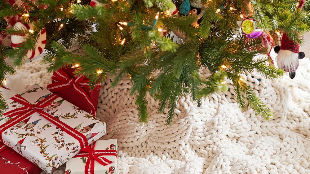 christmas tree skirts